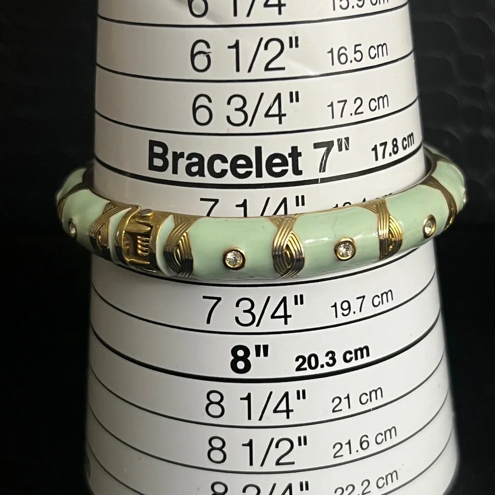 Vintage Mint Green Enamel Gold Tone Hinged Bangle Bracelet 7.25